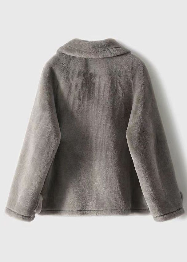 Gracefully Styled Coat for Any Occasion