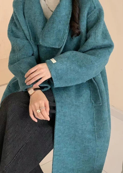 Sophisticated Coat with a Clean Classic Look