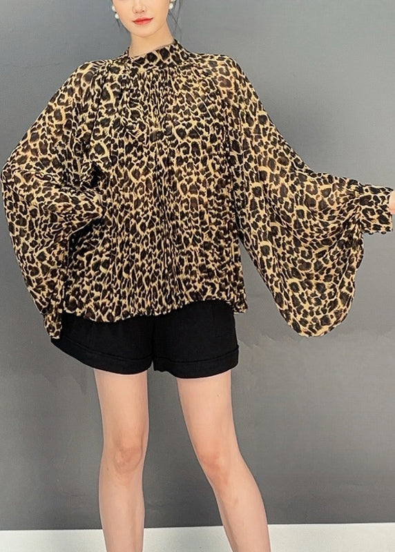 Well Tailored Blouse with a Graceful Silhouette