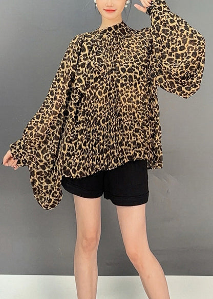 Well Tailored Blouse with a Graceful Silhouette