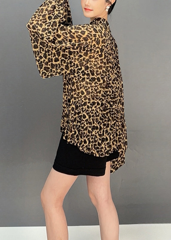Well Tailored Blouse with a Graceful Silhouette