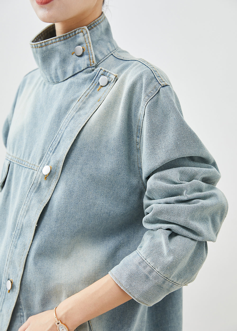 Gracefully Styled Jacket for Any Occasion