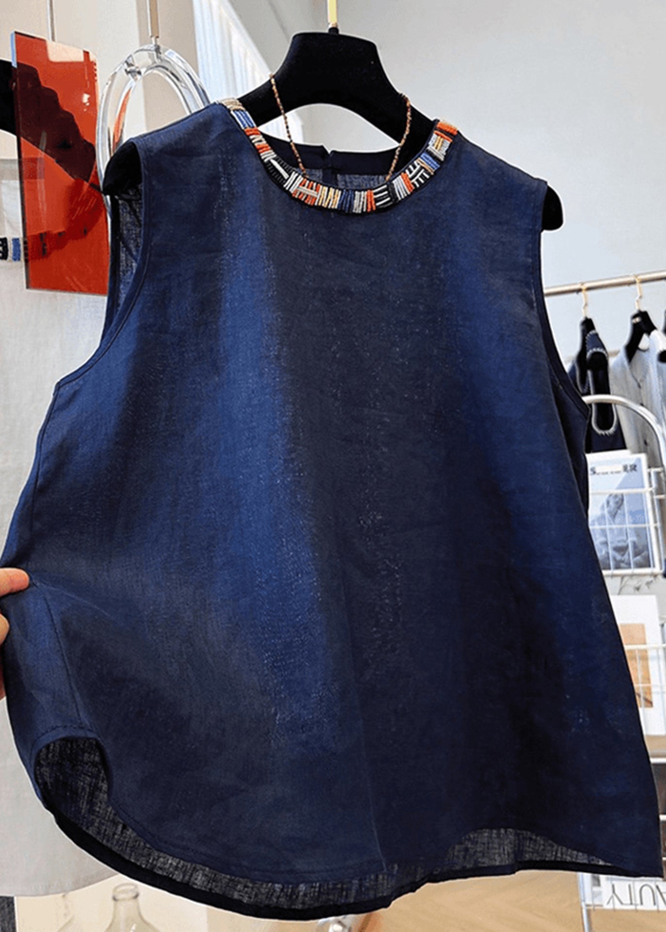 Effortlessly Elegant Shirt with a Timeless Design