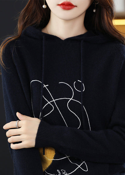 Effortlessly Elegant Sweater with a Timeless Design