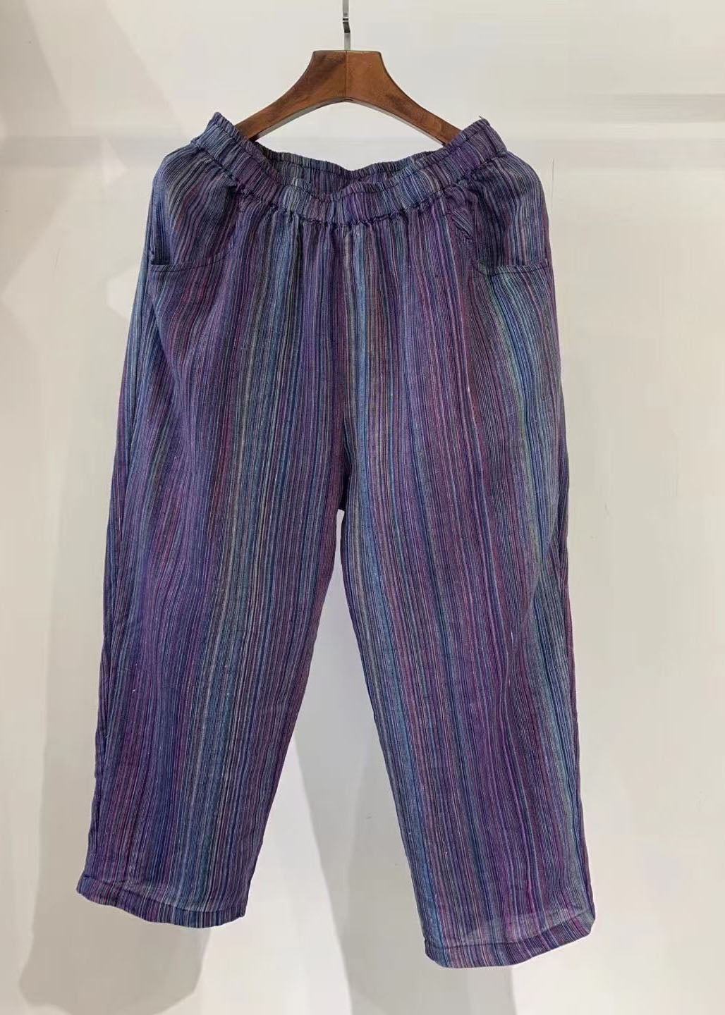 Well Tailored Pants with a Graceful Silhouette
