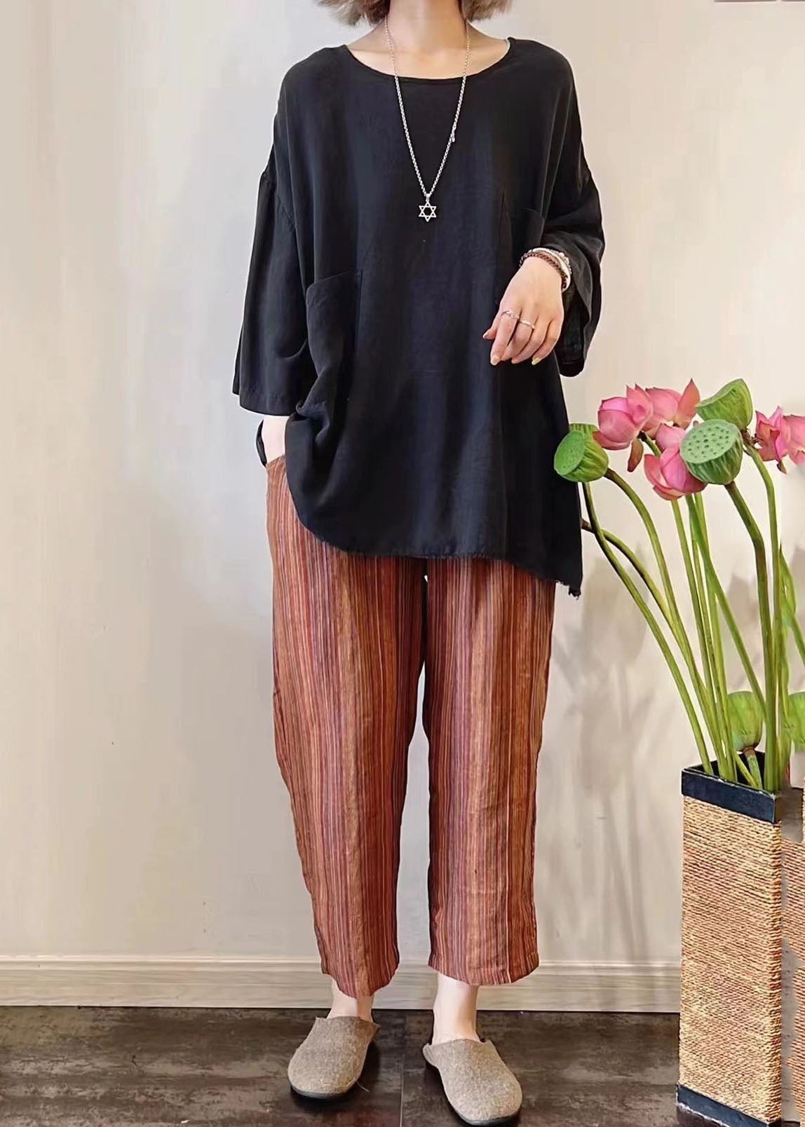 Well Tailored Pants with a Graceful Silhouette