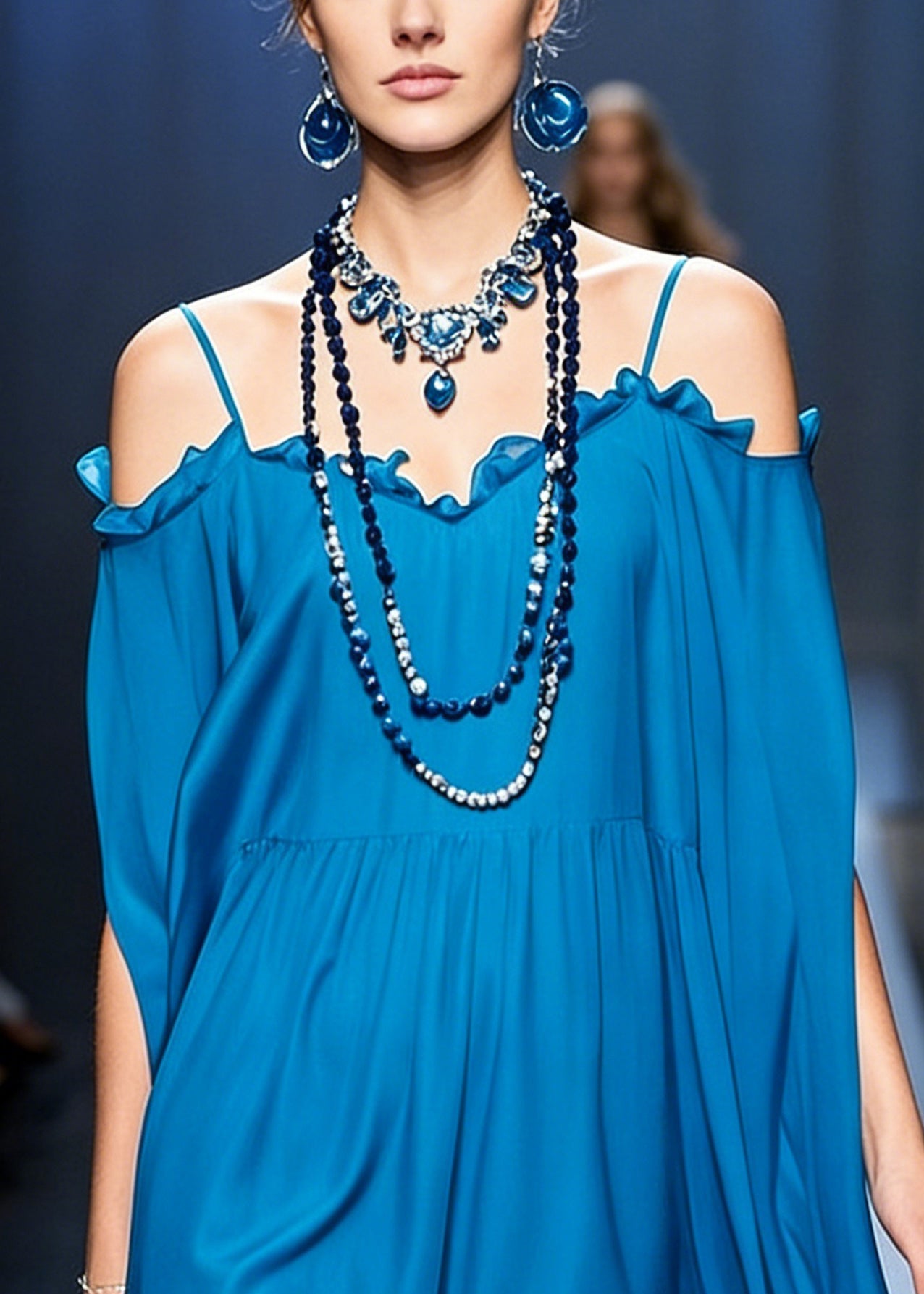 Beautifully Finished Dress in a Timeless Design