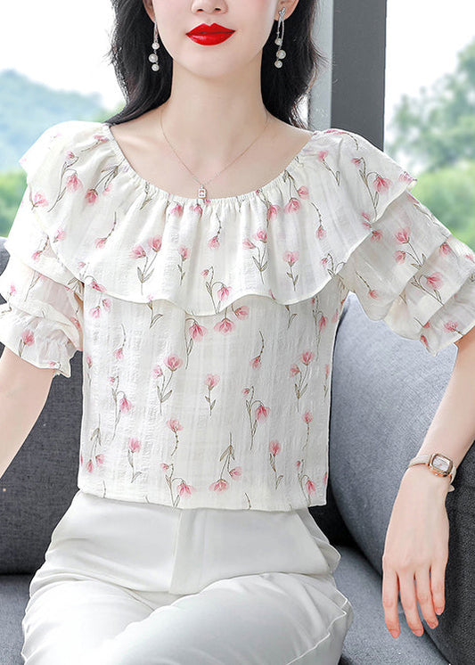 Classic Vintage Blouse with a Flattering Fit