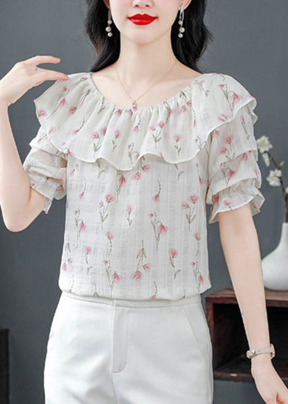 Classic Vintage Blouse with a Flattering Fit