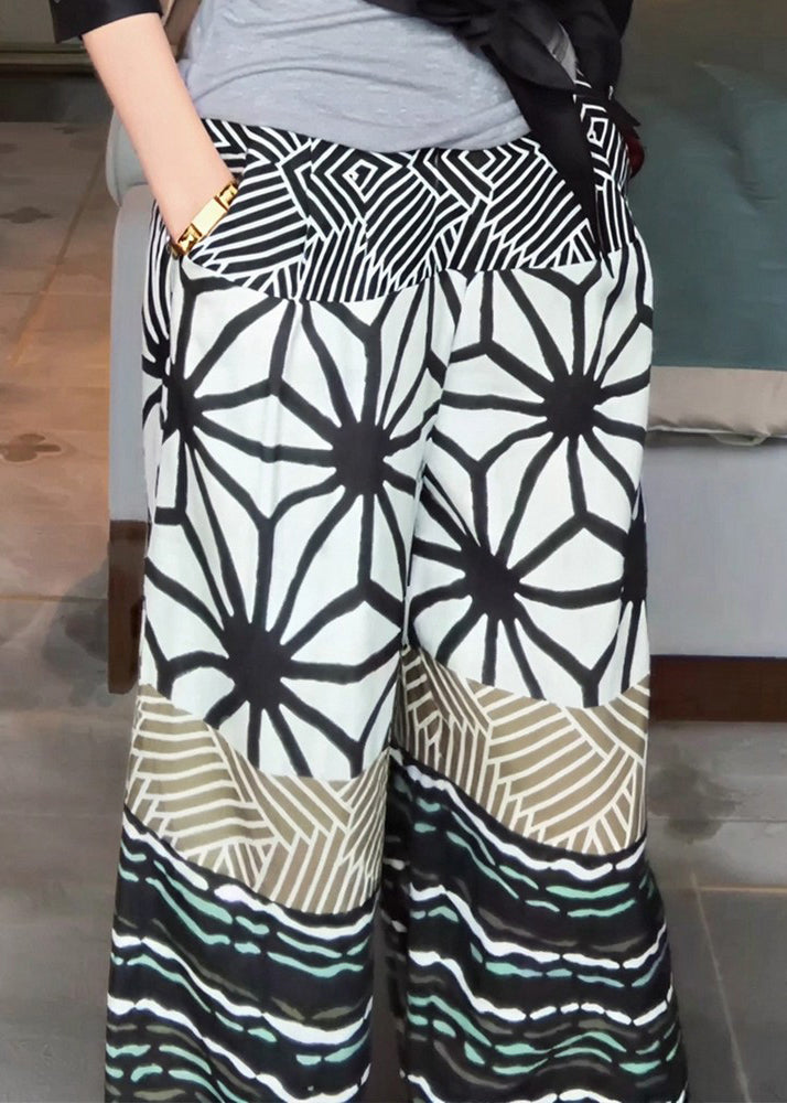 Effortlessly Elegant Pants with a Timeless Design