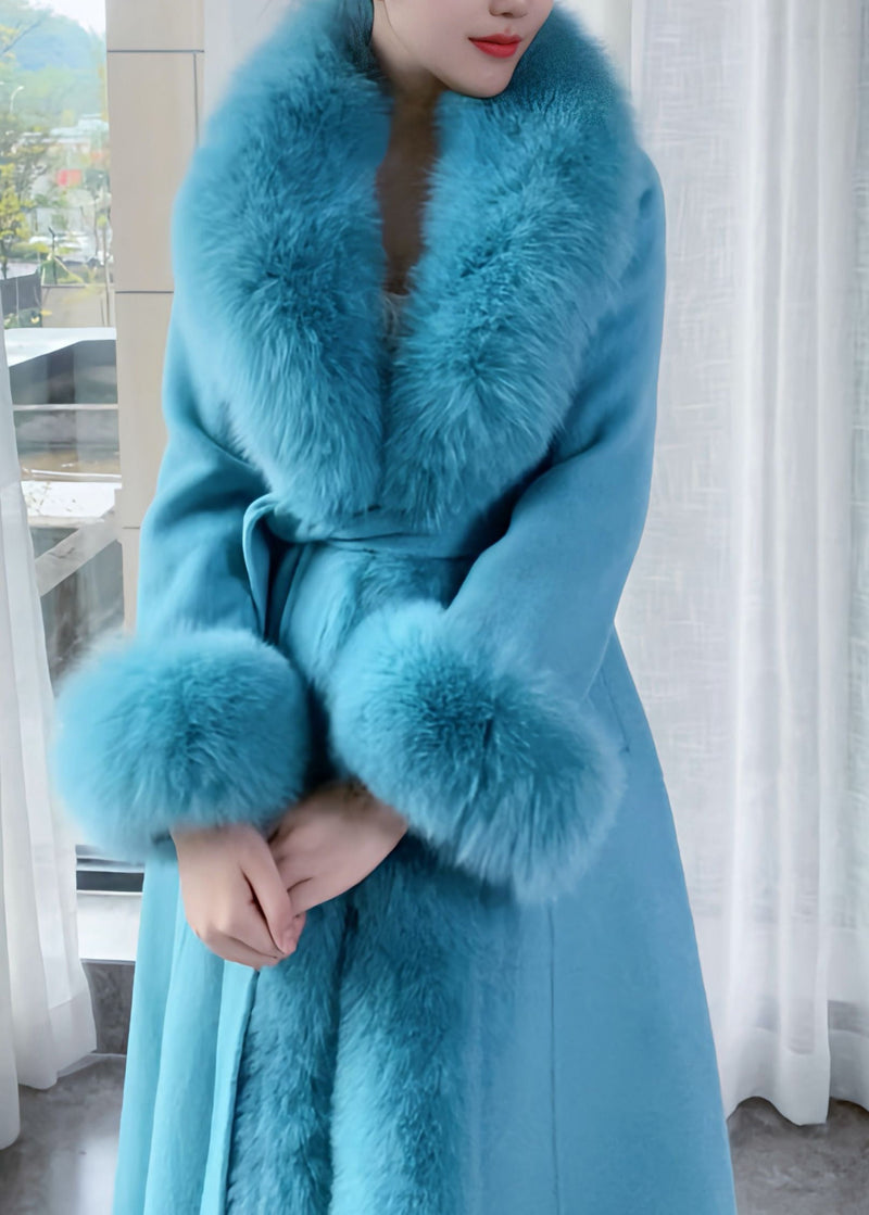 Gracefully Styled Coat for Any Occasion