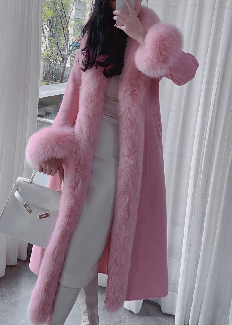 Gracefully Styled Coat for Any Occasion