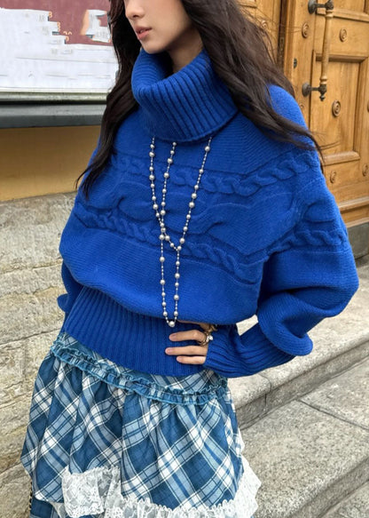 Classic Vintage Sweater with a Flattering Fit