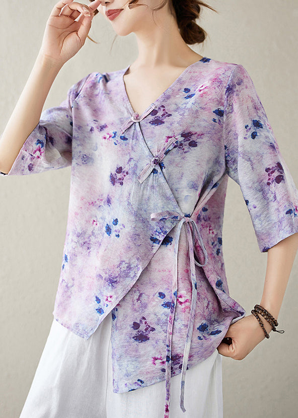 Classic Vintage Shirt with a Flattering Fit