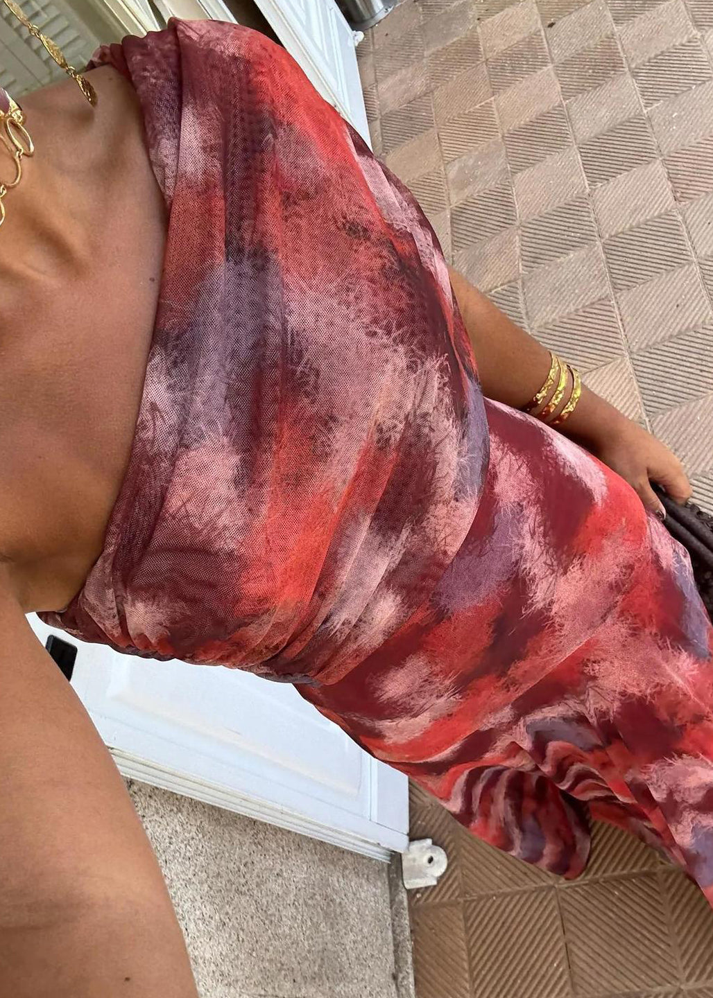 Gracefully Styled Dress for Any Occasion