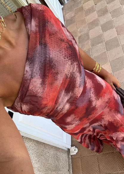 Gracefully Styled Dress for Any Occasion