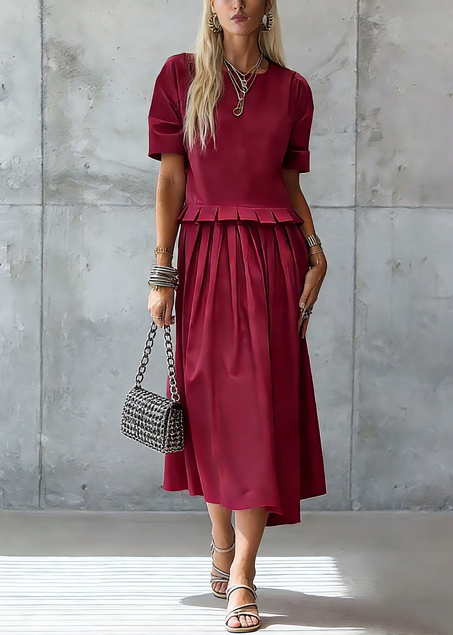 Beautifully Crafted Dress in a Classic Style