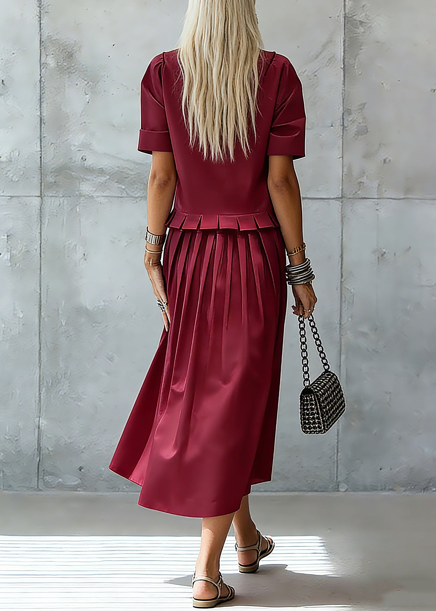 Beautifully Crafted Dress in a Classic Style