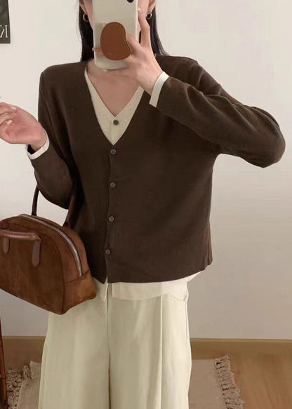 Classic Vintage Cardigan with a Flattering Fit