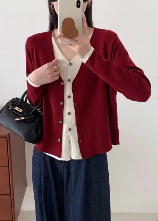 Well Tailored Cardigan with a Graceful Silhouette