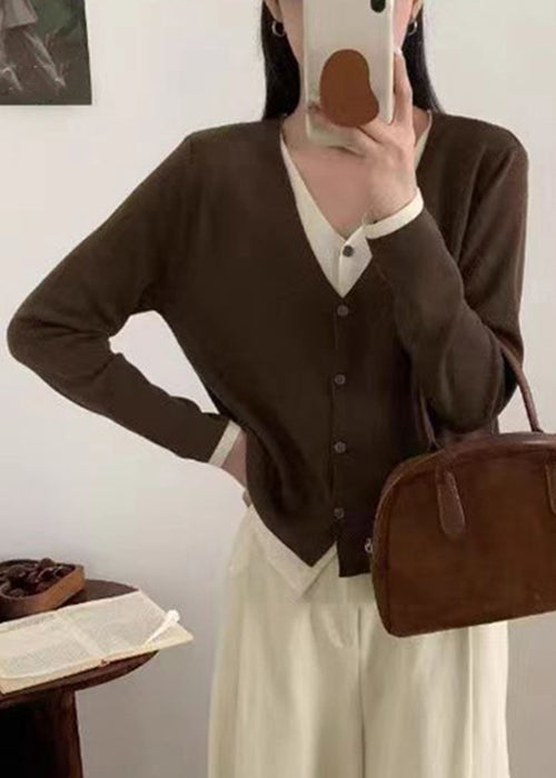 Classic Vintage Cardigan with a Flattering Fit