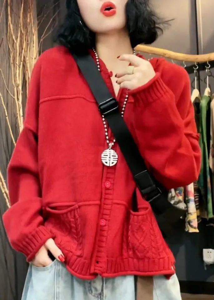 Well Tailored Cardigan with a Graceful Silhouette