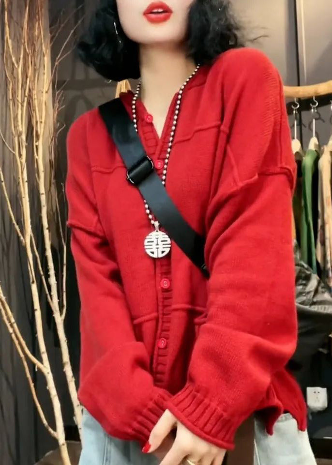 Well Tailored Cardigan with a Graceful Silhouette