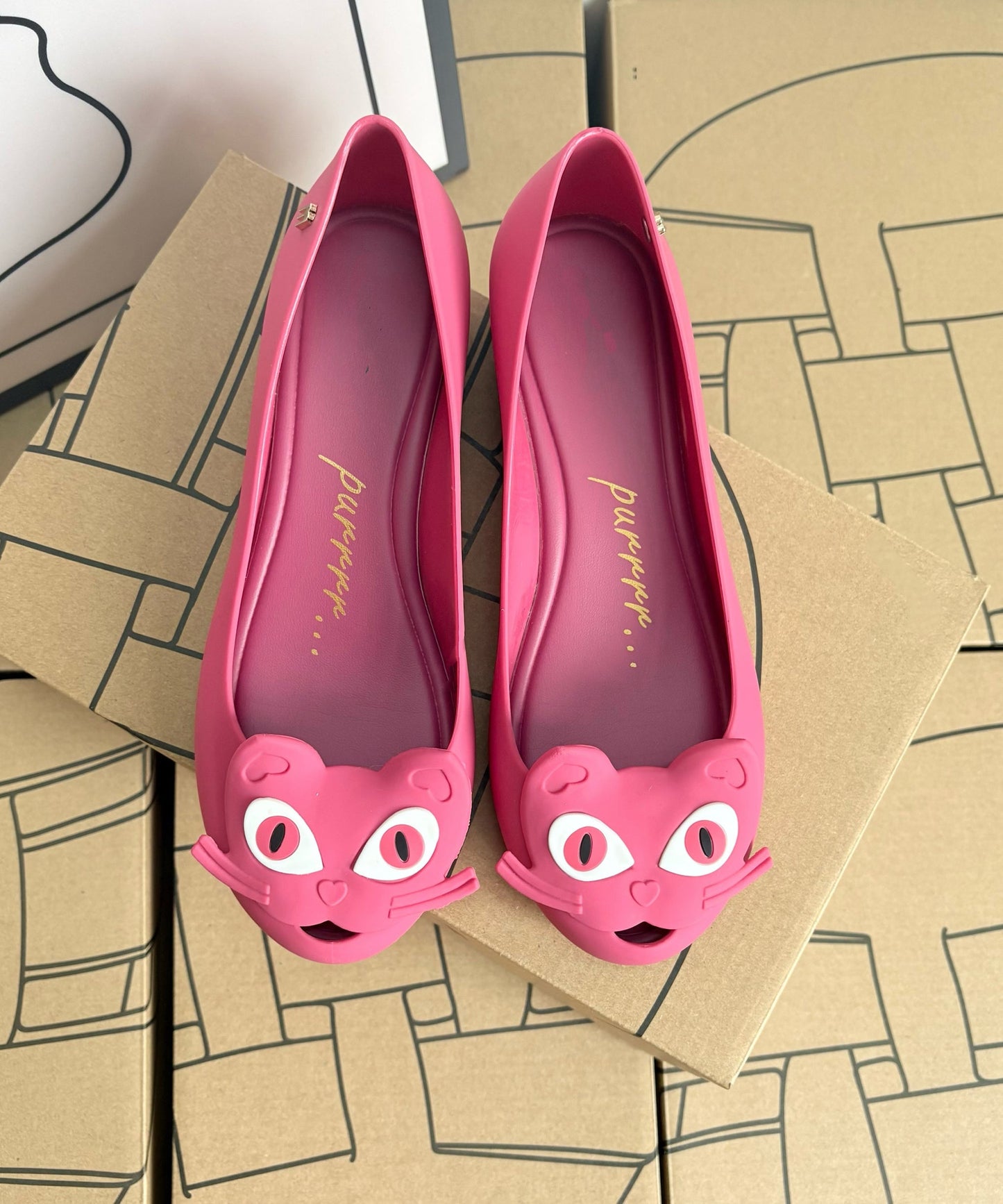 Chic Orthopedic Shoes with Unique Design