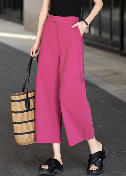Effortlessly Elegant Pants with a Timeless Design