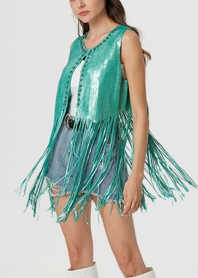 Well Tailored Garment with a Graceful Silhouette