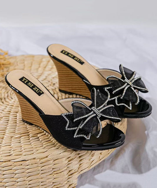 Graceful Orthopedic Sandals for Modern Look