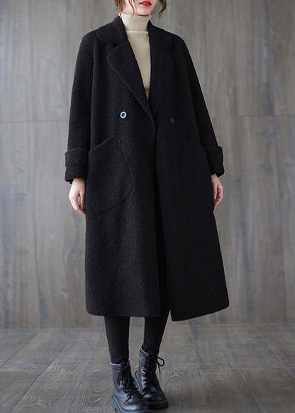 Effortlessly Elegant Coat with a Timeless Design