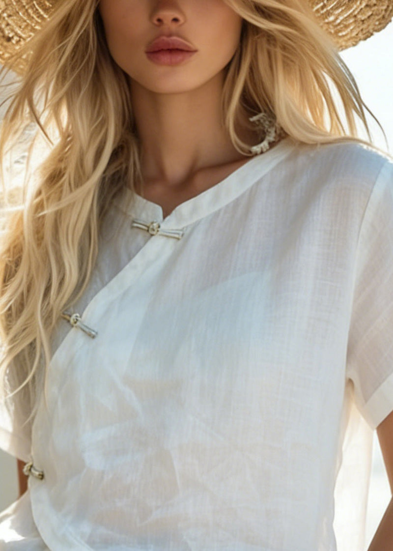 A Vintage Style Top with Delicate Timeless Details
