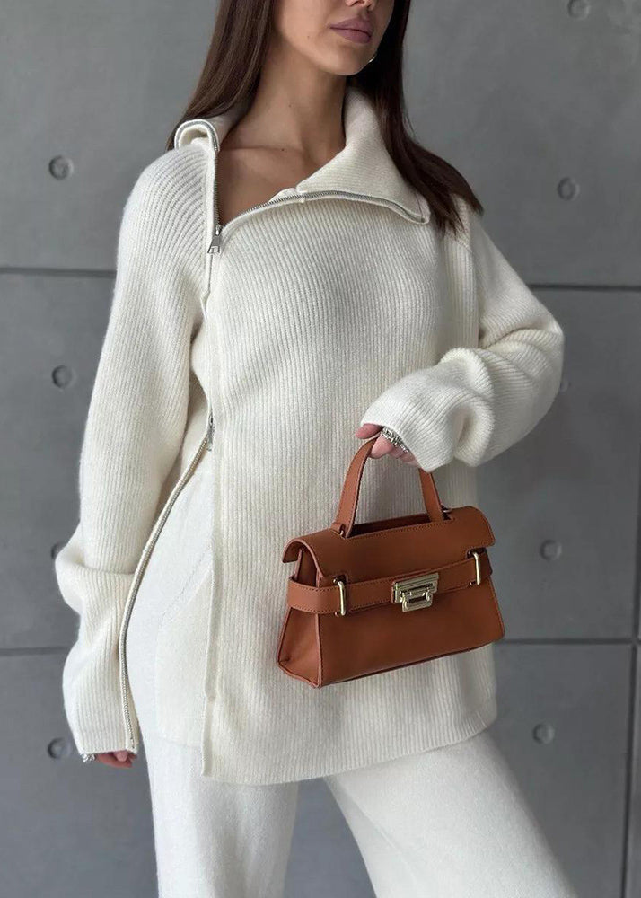 Beautiful Set with Unique Style