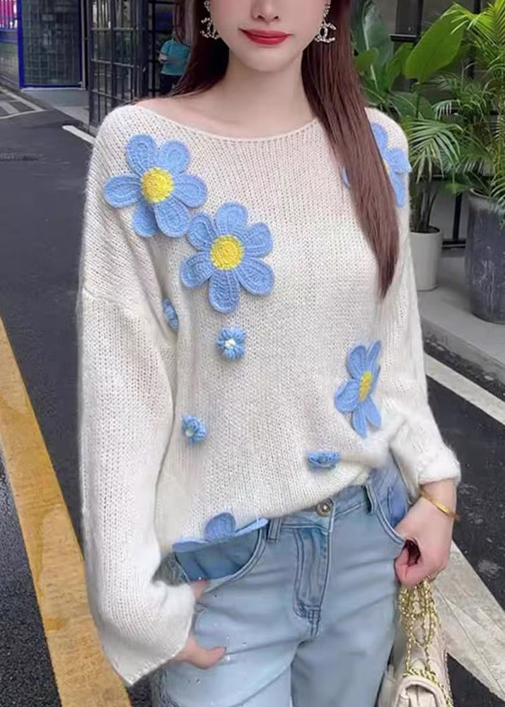 Effortlessly Elegant Sweater with a Timeless Design