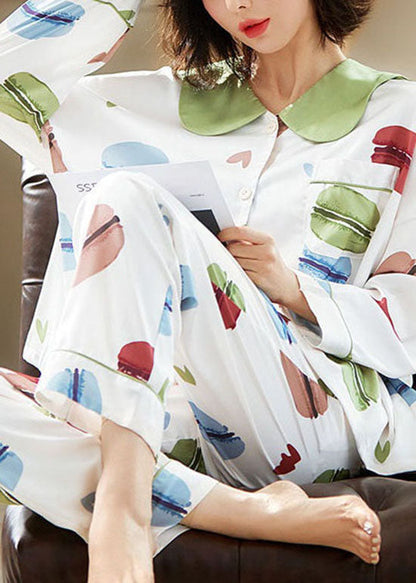 Effortlessly Elegant Garment with a Timeless Design