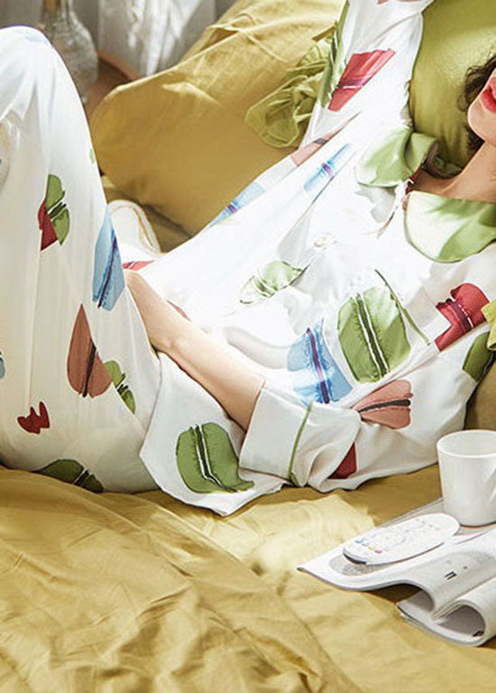 Effortlessly Elegant Garment with a Timeless Design