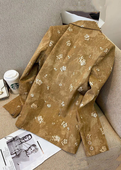 Classic Vintage Coat with a Flattering Fit