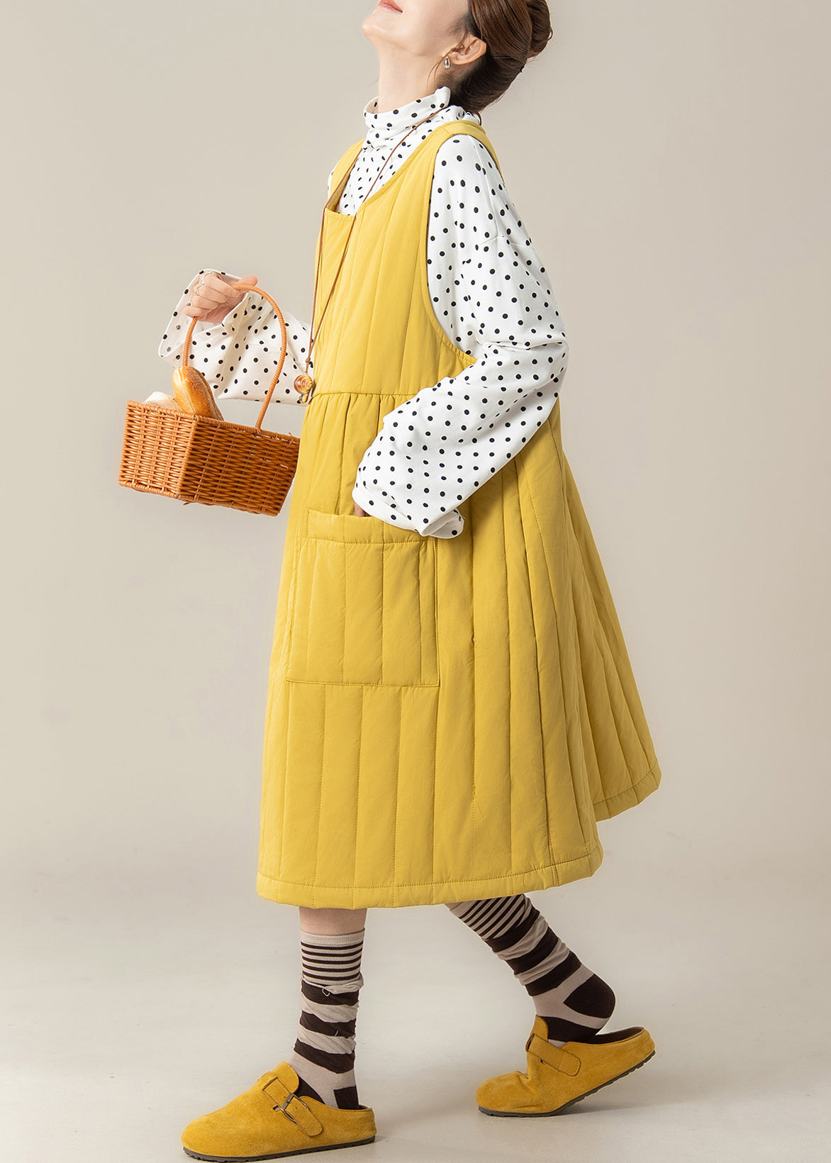Effortlessly Elegant Dress with a Timeless Design