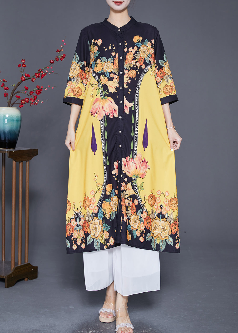 Classic Vintage Dress with a Flattering Fit