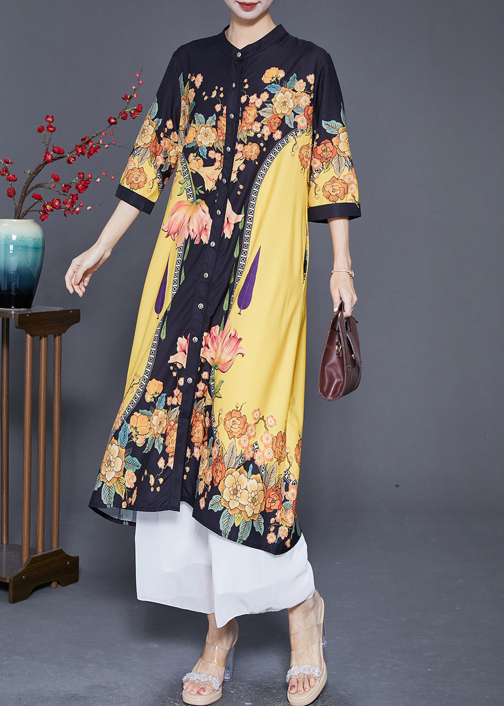 Classic Vintage Dress with a Flattering Fit