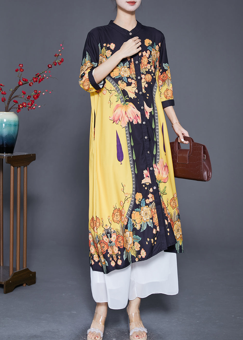 Classic Vintage Dress with a Flattering Fit