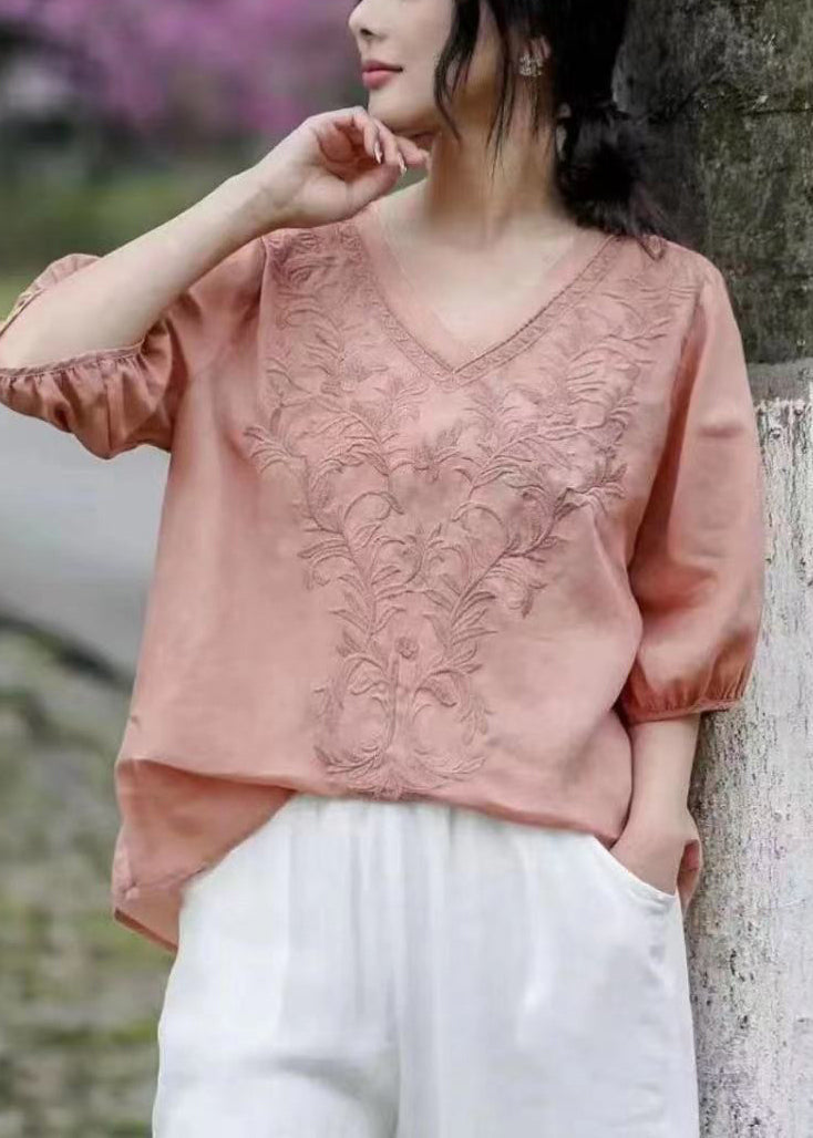 Well Tailored Top with a Graceful Silhouette