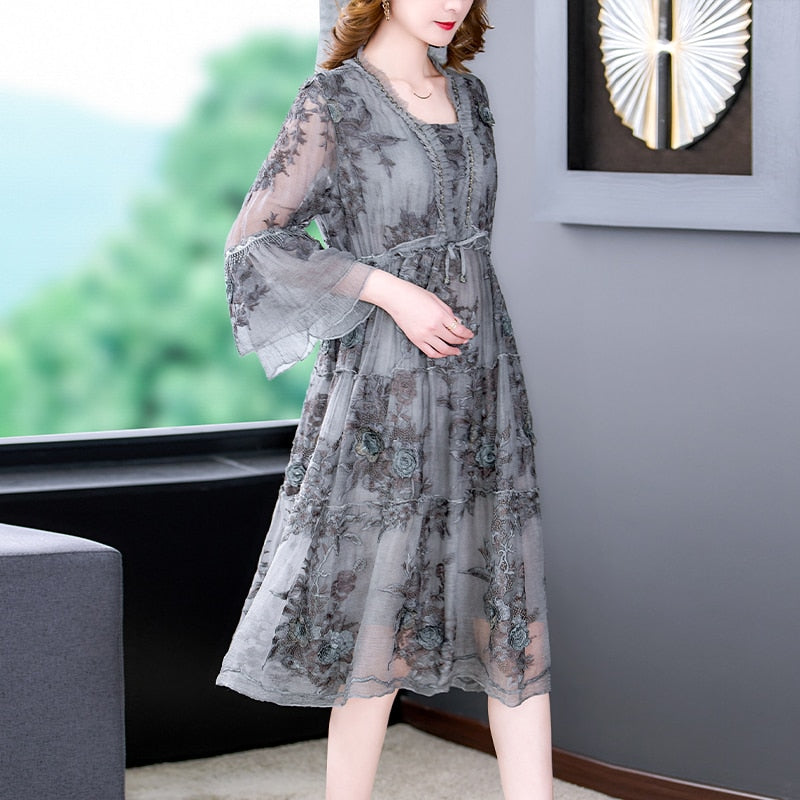 Sophisticated Dress with a Clean Classic Look