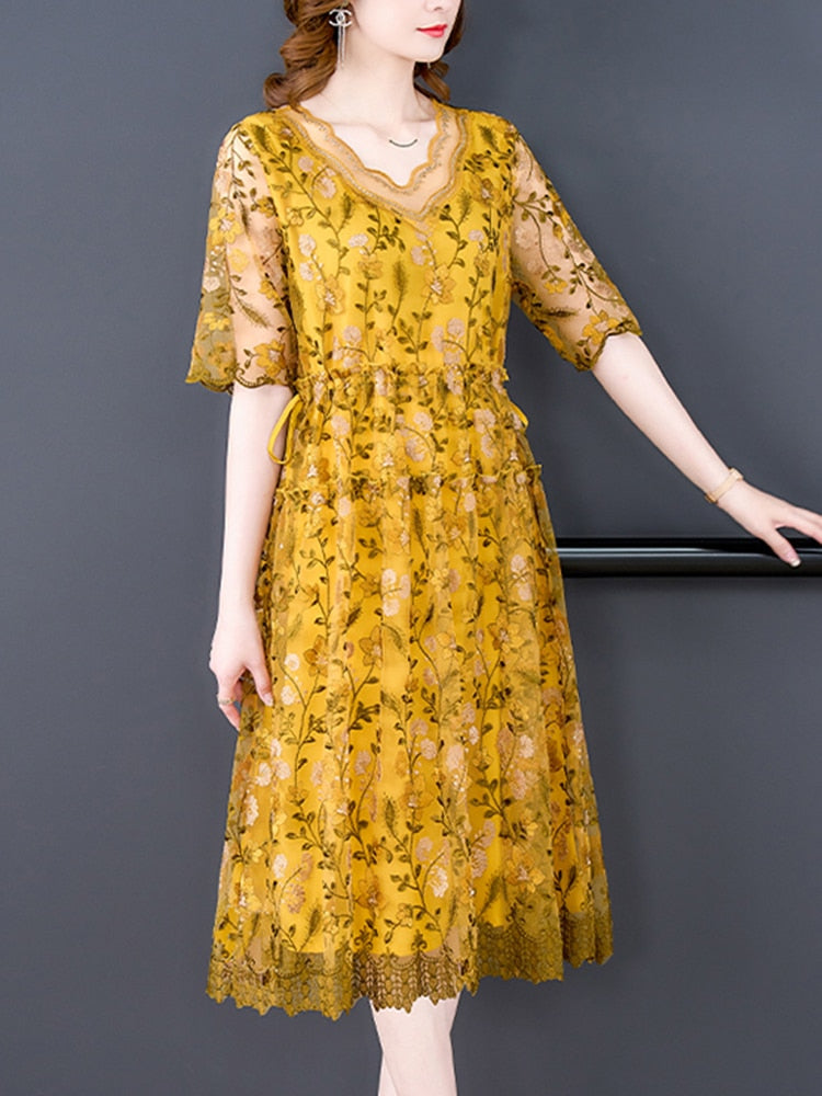 Sophisticated Dress with a Clean Classic Look