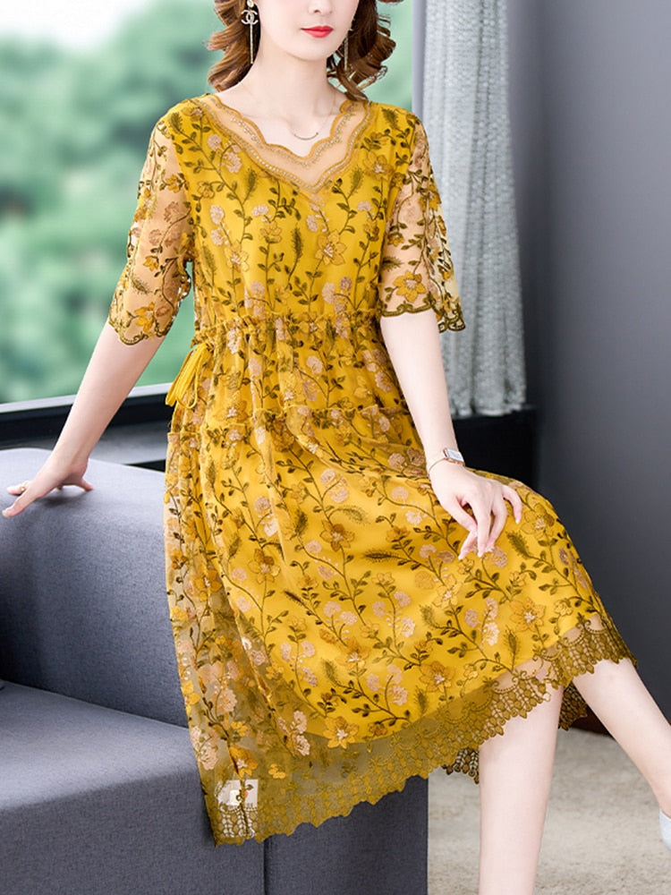 Sophisticated Dress with a Clean Classic Look