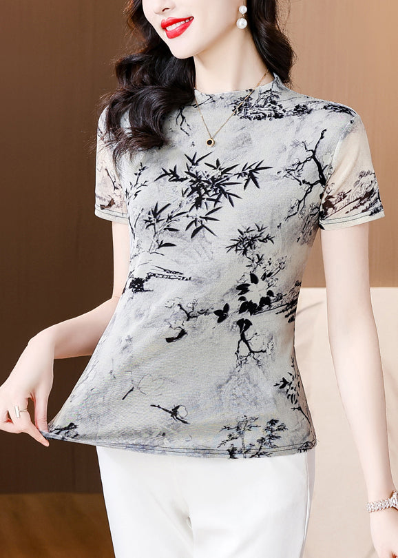 Classic Vintage Shirt with a Flattering Fit