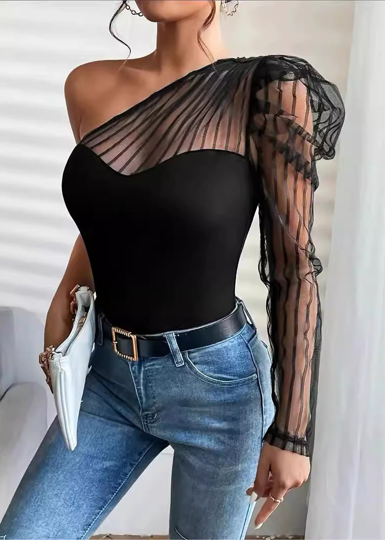 Effortlessly Elegant T-Shirt with a Timeless Design