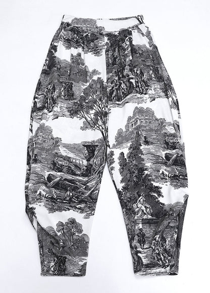 Well Tailored Pants with a Graceful Silhouette