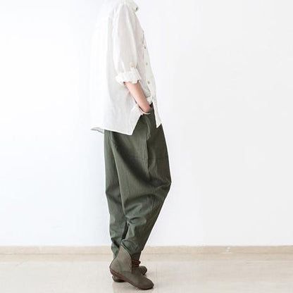 Well Tailored Pants with a Graceful Silhouette